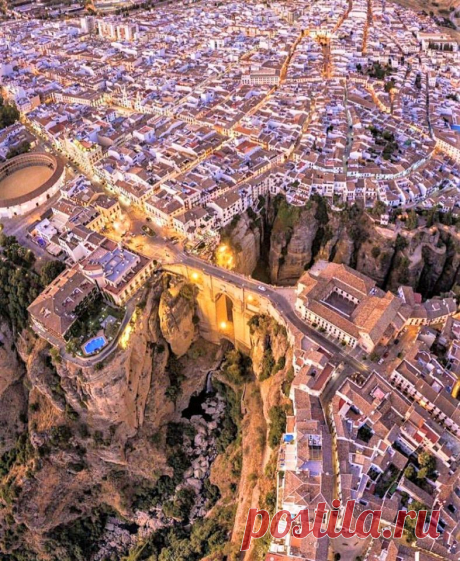 (24) Beautiful World
Ronda - a city on the edge of the abyss   Ронда - город на краю пропасти