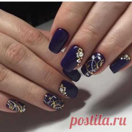 Очень крутой маникюр 💜