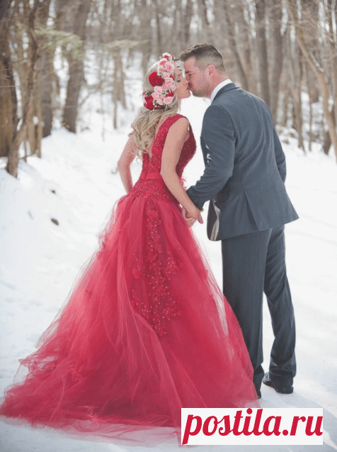 Свадебные платья красного цвета - фото