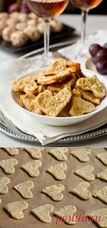 Сырное печенье к вину. Простое, но очень вкусное коктейльное печенье, которое хорошо подавать к вину или даже к пиву.