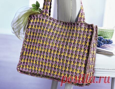 Трехцветная сумка через плечо - схема вязания спицами. Вяжем Сумки на Verena.ru Схема и описание вязания на спицах трехцветной сумки через плечо из журнала «Сабрина. Спецвыпуск» №2/2017