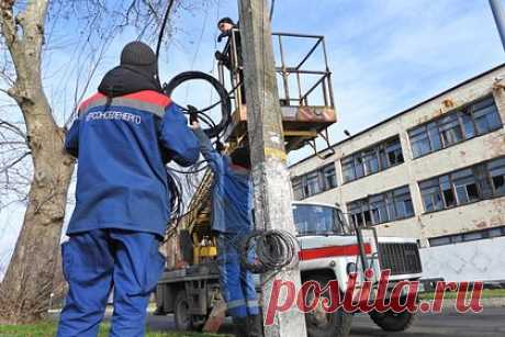 В Херсонской области продолжилась социальная поддержка мирного населения. В Херсонской области продолжается социальная поддержка мирного населения. Заявления на выплаты специалисты Социального фонда России на Херсонщине принимают с января 2023 года. В этом направлении ведется работа с переселенцами и на территории Крыма.
