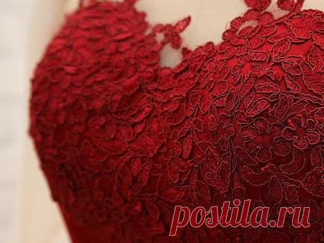 Сексуальный тёмный красный короткая Mini кружево ну вечеринку платье длинный рукав атлас пром платье бальное платье возвращения на родину платья купить на AliExpress