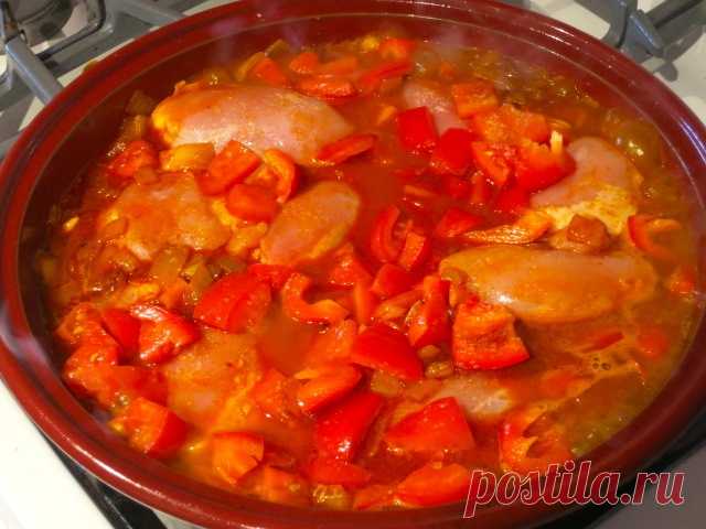 Паприкаш из курицы.
