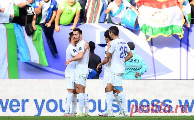 Гол футболиста ЦСКА вывел сборную Узбекистана в четвертьфинал Кубка Азии. Узбекистанская команда в 1/8 финала обыграла Таиланд со счетом 2:1. За выход в полуфинал она теперь поспорит с хозяевами турнира — сборной Катара