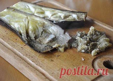 Мелидзана

Перед Вами закуска, рецепт которой привезен из Греции. Мелидзана, та закуска которая покорила моё сердце навсегда. Прелесть закуски в том, что она совершенна в плане адаптации к российскому застолью.
Это блюдо мы заказывали при каждом застолье, и оно никогда не приедалось. И конечно, это просто потрясающая закуска к спиртным напиткам. У греков это УЗО (Ούζο), все та же водка, настоянная на анисе.
В Греции мы были дважды. На острове Корфу и на знаменитом трезубце...