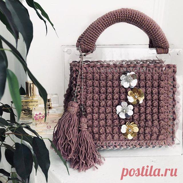 Нет описания фото.