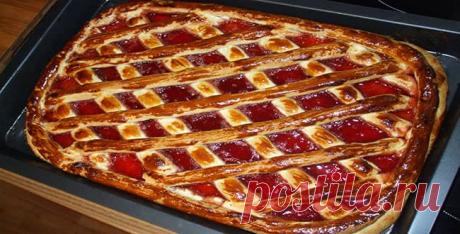 Пирог с вареньем из дрожжевого теста