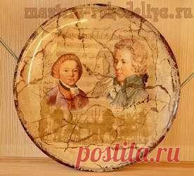 Мастера рукоделия - рукоделие для дома. Бесплатные мастер-классы, фото и видео уроки - Мастер-класс по декупажу: Тарелка с обожженным фоном