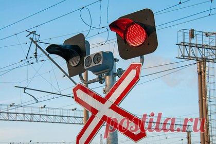 На российской железной дороге произошел взрыв. На железнодорожных путях в Свердловской области произошел взрыв, пишет Telegram-канал «112». По его информации, взрывное устройство (ВУ) сработало на железной дороге в Нижнем Тагиле. При этом неподалеку от места происшествия было найдено еще одно ВУ. Информации о пострадавших и разрушениях пока не поступало.