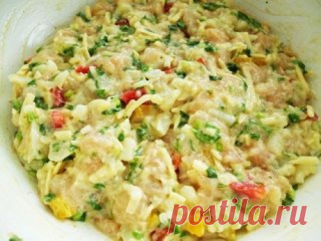 КУРИНЫЕ РУБЛЕНЫЕ КОТЛЕТЫ 
Ингредиенты:
- Грудка куриная - 600 гр
- Капуста цветная - 300 гр (половина небольшого вилка)
- Перец болгарский - 1 шт.
- Сыр твердый - 70-80 гр
- Яйцо - 2 шт.
- Сметана - 2 столовые ложки
- Мука - 2 столовые ложки
- Зеленый лук - небольшой пучок,
- Петрушка,соль и молотый перец - по вкусу
Приготовление: 
Масло растительное для обжаривания котлет
Куриное филе нарезать мелким кубиком,перец болгарский тоже нарезать мелко.Цветную капусту разобрать н...