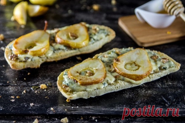 Бутерброды с грушей и сыром Бри — Домашняя кулинария