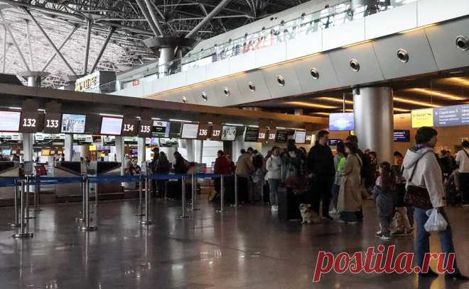 Внуково ответило на сообщения о закрытии неба из-за беспилотника. Информагентства сообщали о временном закрытии воздушного пространства над Внуково из-за данных о беспилотнике; в аэропорту заявили, что он работает штатно. Утром в понедельник в Подмосковье нашли дрон со взрывчаткой