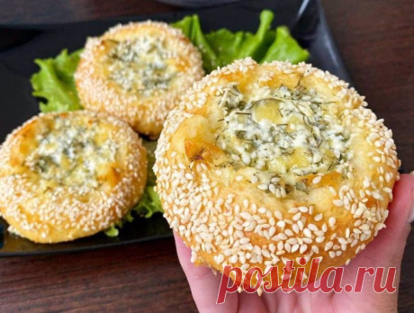 ღБулочки с чесноком и зеленью