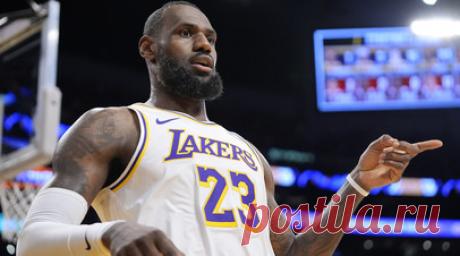 Леброн Джеймс установил рекорд матчей звёзд НБА. Форвард «Лос-Анджелес Лейкерс» Леброн Джеймс стал первым игроком, выбранным в стартовый состав Матча всех звёзд НБА в 20-й раз. Читать далее