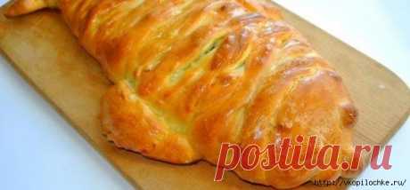 Красивый и вкусный рыбный пирог с рисом.
