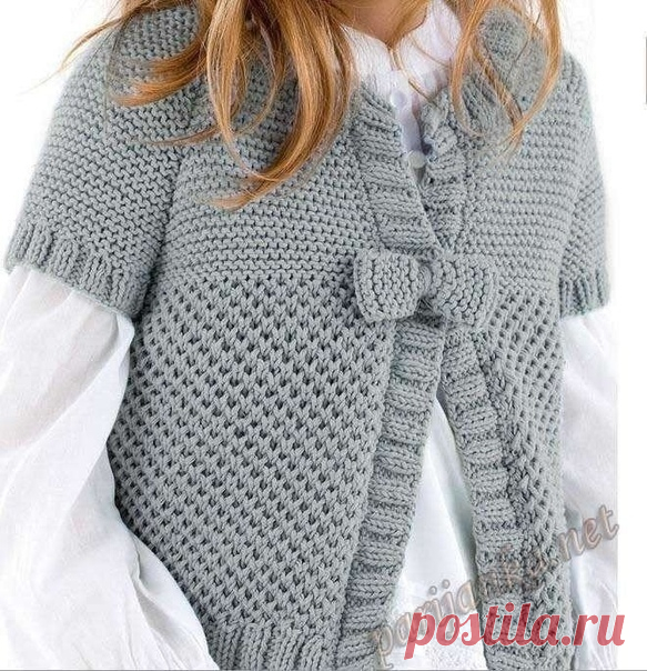 КАРДИГАН ДЛЯ ДЕВОЧКИ

РАЗМЕРЫ
а) 2 года - b) 4 года - c) 6 лет - d) 8 лет - e) 10 лет
ПРЯЖА (кол-во мотков)
НАЗВАНИЕ ЦВЕТ 2 года 4 года 6 лет 8 лет 10 лет
PHIL ECOLO DAUPHIN 4 5 6 6 7
Длина и состав пряжи: 100 % полиэстер, 50г = 96 м.
Спицы 3 и 3,5 мм
Дополнительно: маркеры петель, 1 кнопка диаметром 13 мм.
УЗОРЫ
• Резинка 2/2
• Платочная вязка
• Фантазийный узор «Соты»:
Число петель кратно 2 + 1 + 1 кромочная п. с каждой стороны.
1й ряд (изн. сторона): лицевые петли.
2й р...