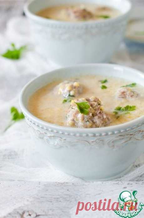 Кукурузный густой суп с фрикадельками в мультиварке.