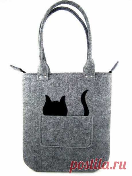 FELT BAG / in hand / in shoulder / Grey square  by Torebeczkowo, $29.00