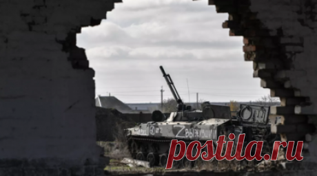 Военный рассказал спецкору RT о работе группы БМП-3 на Угледарском направлении. Группа БМП-3 прикрывает продвижение штурмовиков из 40-й бригады морской пехоты ТОФ на Угледарском направлении. Об этом рассказал спецкору RT Александру Пискунову командир бронегруппы с позывным Криптонец. Читать далее