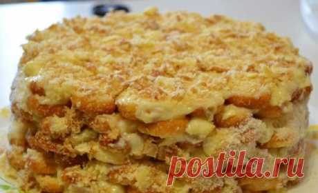 САМЫЙ ПРОСТОЙ И ЛЕНИВЫЙ РЕЦЕПТ ВКУСНЮЩЕГО «НАПОЛЕОНА» Признаюсь честно, печь его — морока та еще (а покупать готовый — дороговато)! Пока коржи выпеку, крем пока наварю — короче, пол дня прошло… Вот почему я