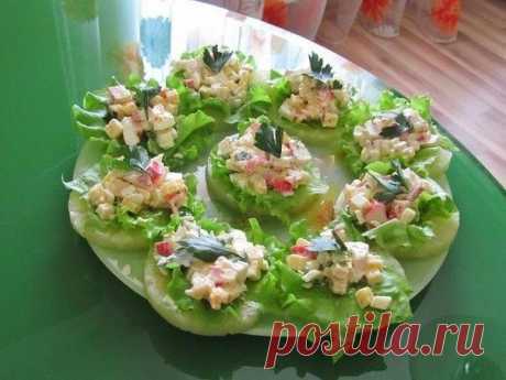Лучшие кулинарные рецепты: Праздничная закуска на кольцах ананаса за 10 минут