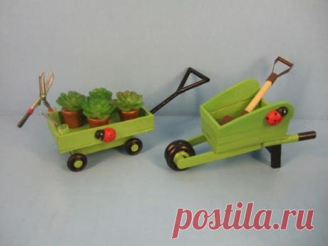 Making Miniature Wheelbarrows – Teapapers
