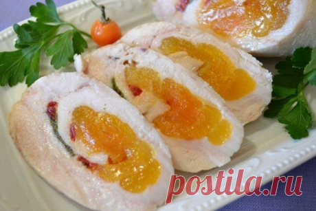Куриные колбаски-рулетики с курагой. Вкусное сочное мясо! Прекрасно подойдут для всех случаев: от завтрака до праздничного стола!