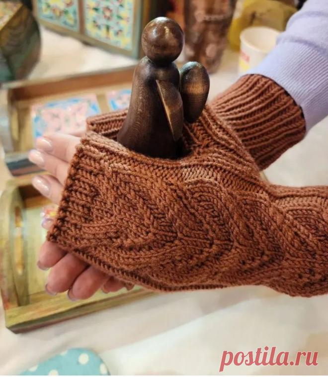 Вяжем митенки, устаревший аксессуар или актуальный как никогда | Мемуары рукодельницы | Пульс Mail.ru