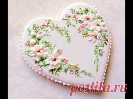 How to pipe Royal icing flowers.My little bakery.