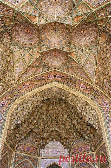 Nasir-ol-Molk Mosque- Shiraz,Iran,  
flickr от k_man123   |  Найдено на сайте flickr.com.