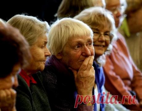 Массовая отмена значимых льгот для пенсионеров: исследование закона  16.03.2020
Отмена льгот на проезд в общественном и наземном общественном, подземном городском и железнодорожном пассажирском и пригородном автомобильном и городском электрическом пассажирском тран...
Закон о повышении пенсионного возраст 16.03.2020
