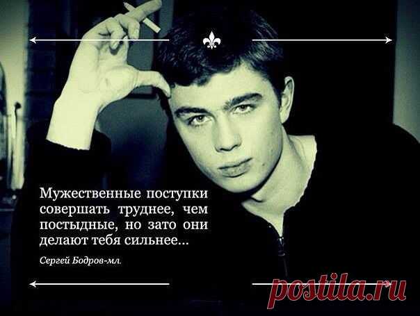 БЕСПЛАТНЫЕ МЕРЦАЮЩИЕ ОТКРЫТКИ И ПЛЕЙКАСТЫ
Людмила Пугачева