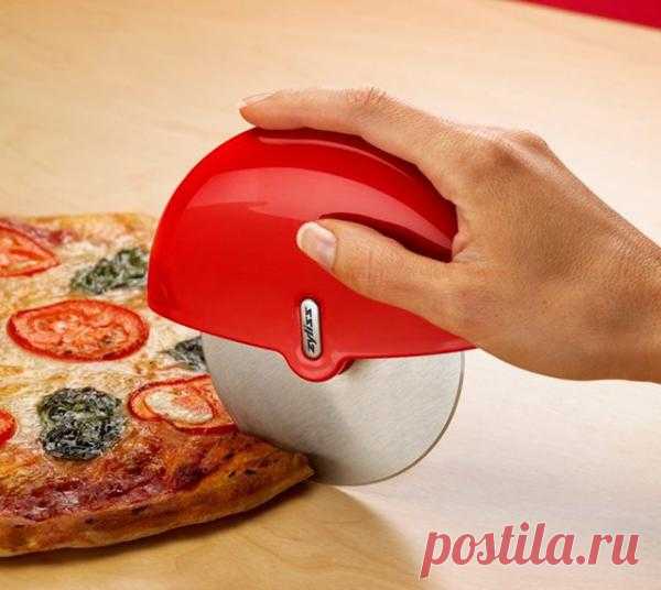 Нож для разрезания пиццы и другой выпечки. $12 USD