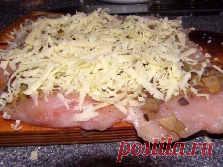&quot;Куриные рулетики с грибами и сыром в сметанном соусе&quot;