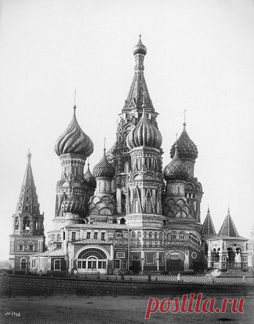 Хаос или космос? О соборе Василия Блаженного