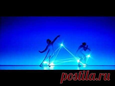 Невероятный танец со световым шоу – Фитнес для мозга