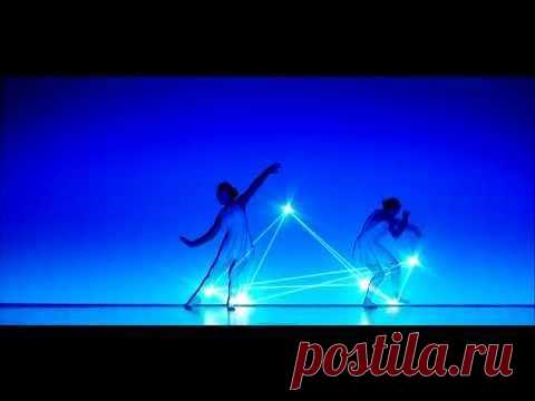 Невероятный танец со световым шоу – Фитнес для мозга