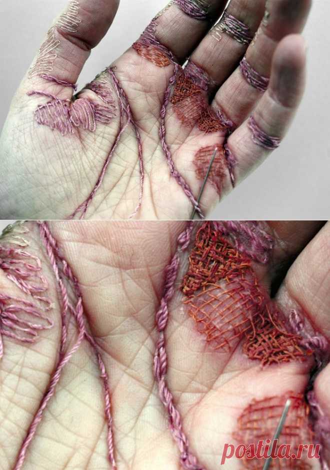 Стежок, еще стежок: вышивка на ладони, имитирующая мозоли от «женского» труда