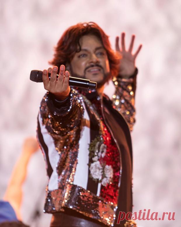 Мартин Киркоров - деловой первоклассник: забавное фото сына короля поп-музыки