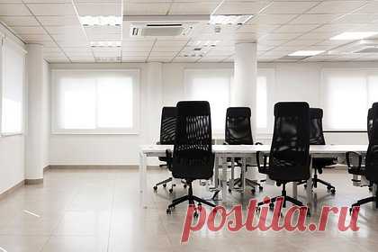 Уволенные из-за ИИ сотрудники стали возвращаться в прежние офисы