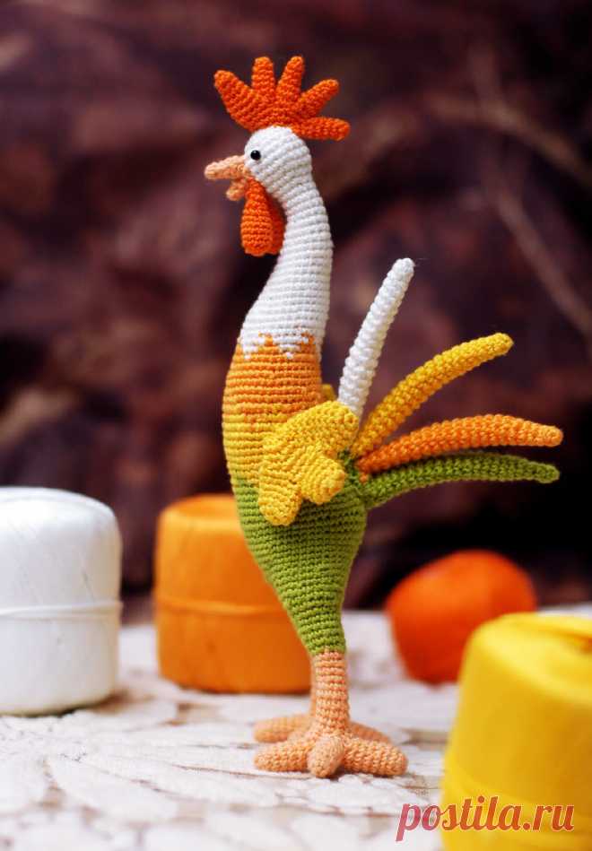 PDF Петушок-певец. FREE amigurumi crochet pattern. Бесплатный мастер-класс, схема и описание для вязания амигуруми крючком. Вяжем игрушки своими руками! Петух, петушок, cock, rooster, hahn, pau, coq, hanen, kohout, polla, gallo, kogut. #амигуруми #amigurumi #amigurumidoll #amigurumipattern #freepattern #freecrochetpatterns #crochetpattern #crochetdoll #crochettutorial #patternsforcrochet #вязание #вязаниекрючком #handmadedoll #рукоделие #ручнаяработа #pattern #tutorial #häkeln #amigurumis