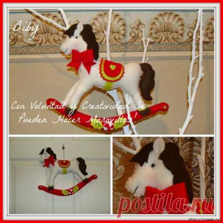 Лошадка новогодняя из фетра.