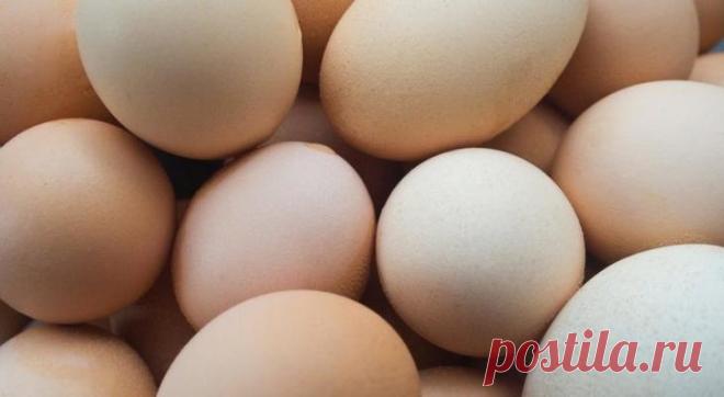 Кухонные лайфхаки от поваров Поварам в ресторанах приходится готовить достаточно большое количество блюд за строго ограниченное время. И вот несколько хитростей, которые помогают им все делать вовремя. Уверены, вам они тоже приго...