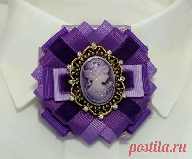 68b7fa689c9a2b268427e82409f0--ukrasheniya-brosh-orden-fioletovogo-tsveta.jpg (1114×918)