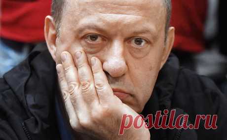 Адвокаты Митволя добились возвращения дела в суд первой инстанции. Красноярский краевой суд вернул дело экс-замглавы Росприроднадзора Олега Митволя, приговоренного к четырем с половиной годам колонии по обвинению в мошенничестве, в суд первой инстанции.