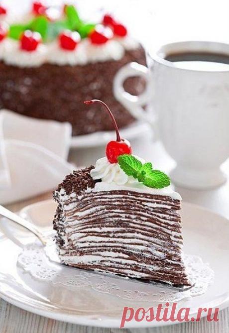 *Торт из шоколадный блинчиков со сливочно-шоколадным кремом..