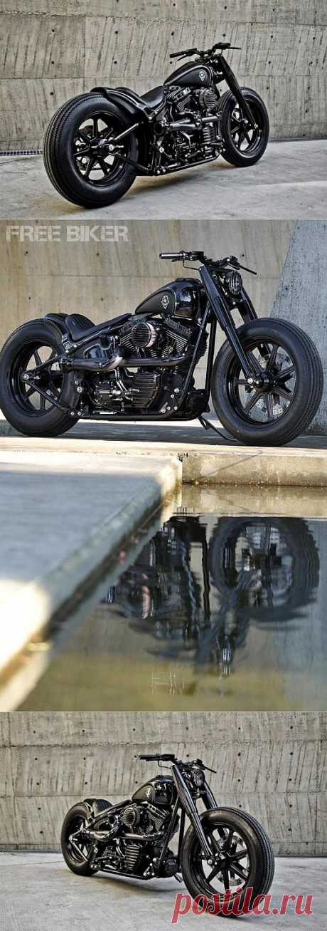 Кастом-байк Rough Crafts Shadow Rocket