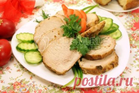 Буженина «К пасхальному столу» Вкусная буженина «К пасхальному столу», это совсем не сложно.   Зато какие аппетитные и ароматные получатся кусочки мяса.