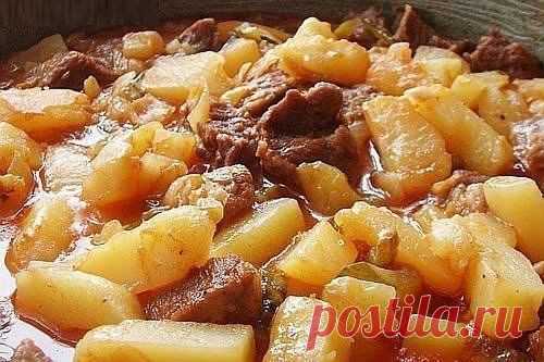 Новости
Азу
Очень вкусно

Ингредиенты:
-говядина или курица - 400 гр.;
-соленые огурцы - 5-6 шт..;
-луковица - 1 шт.;
-сметана нежирная - 200 гр.
-раст масло 1 ст л
-картошка - 6-7 шт.